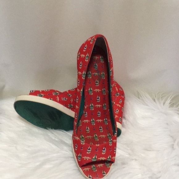 Seychelles, red sailboat, wedges, 6 1/2 and 7 1/2 - Picture 5 of 5